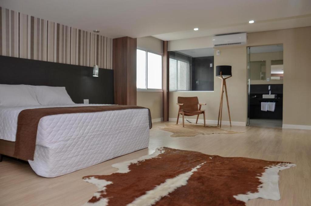 M Tower Hotel بيلوتاس المظهر الخارجي الصورة