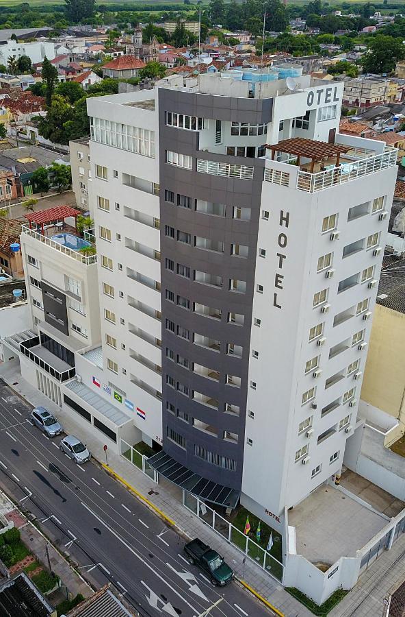 M Tower Hotel بيلوتاس المظهر الخارجي الصورة